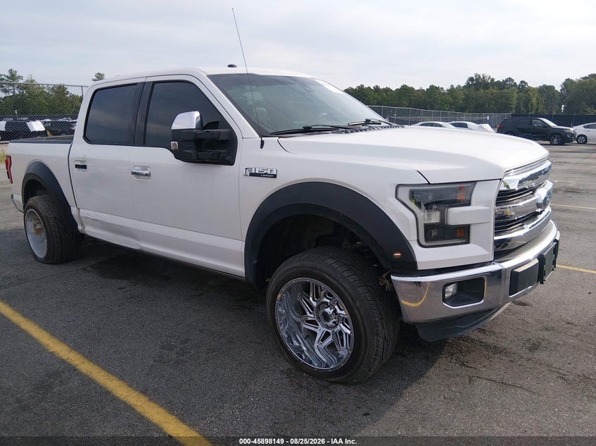 Photo of the 2016 FORD F-150 LARIAT