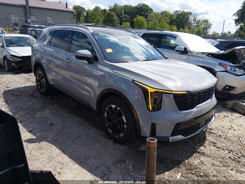Photo of the 2024 KIA SORENTO S