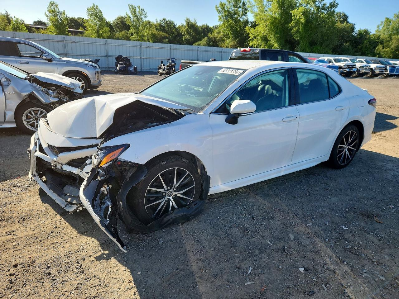Photo of the 2022 TOYOTA CAMRY 4D S