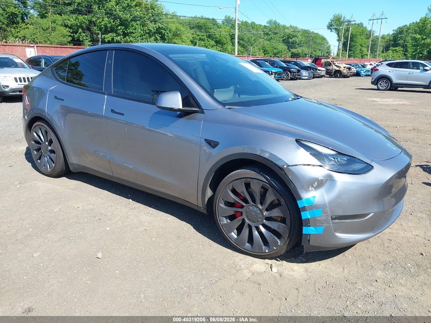 Photo of the 2024 TESLA MODEL Y PERFORMANCE DUAL MOTOR ALL-WHEEL DRIVE