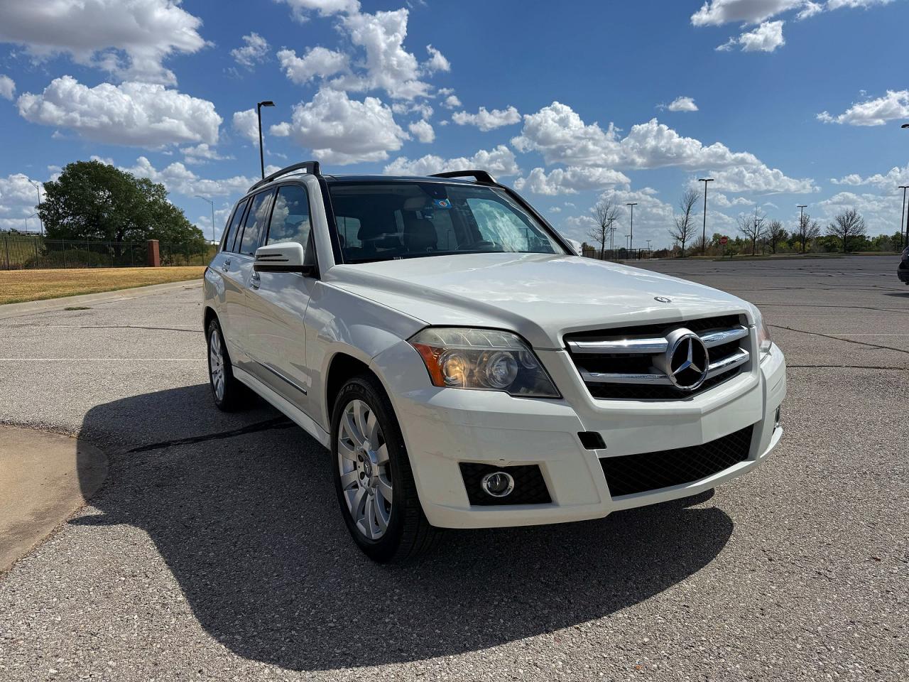 Photo of the 2012 MERCEDES-BENZ GLK 350