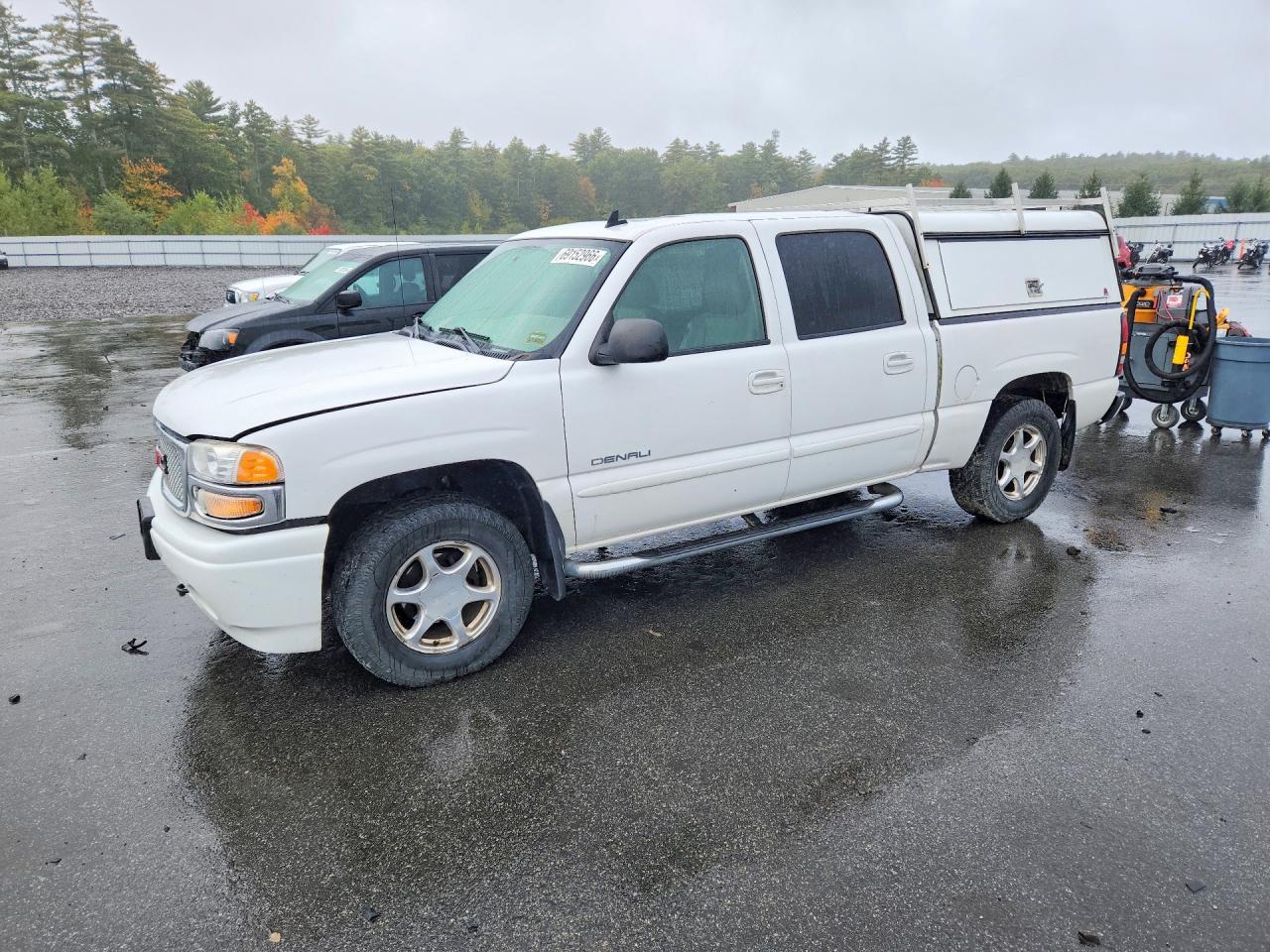 Photo of the 2006 GMC SIERRA K1500 DENALI