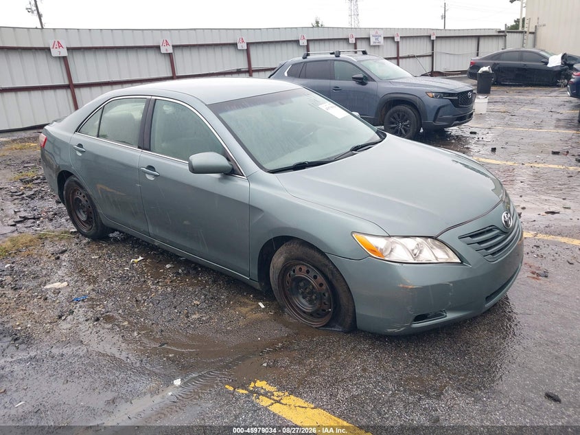 Photo of the 2007 TOYOTA CAMRY LE V6