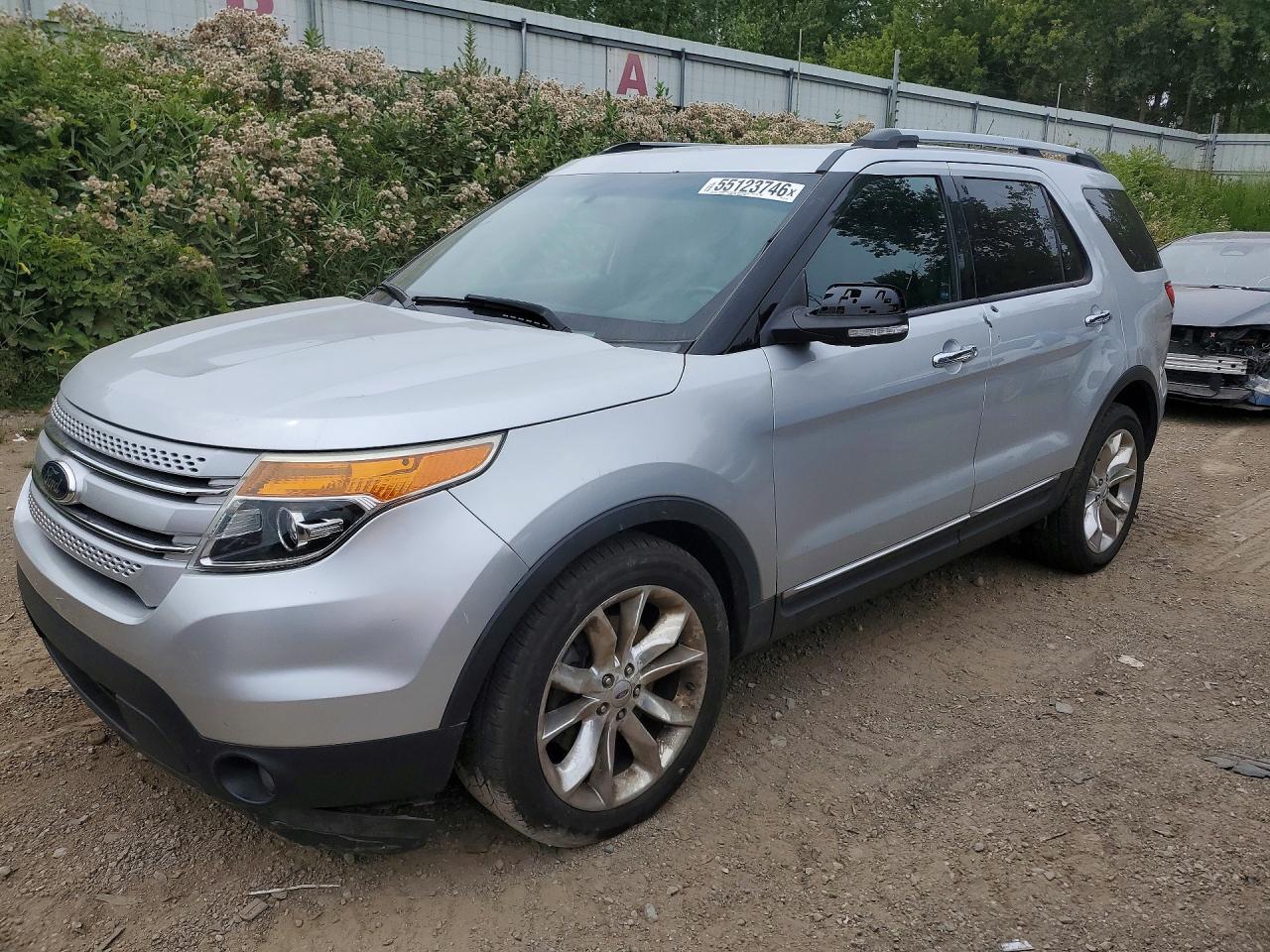 Photo of the 2014 FORD EXPLORER XLT