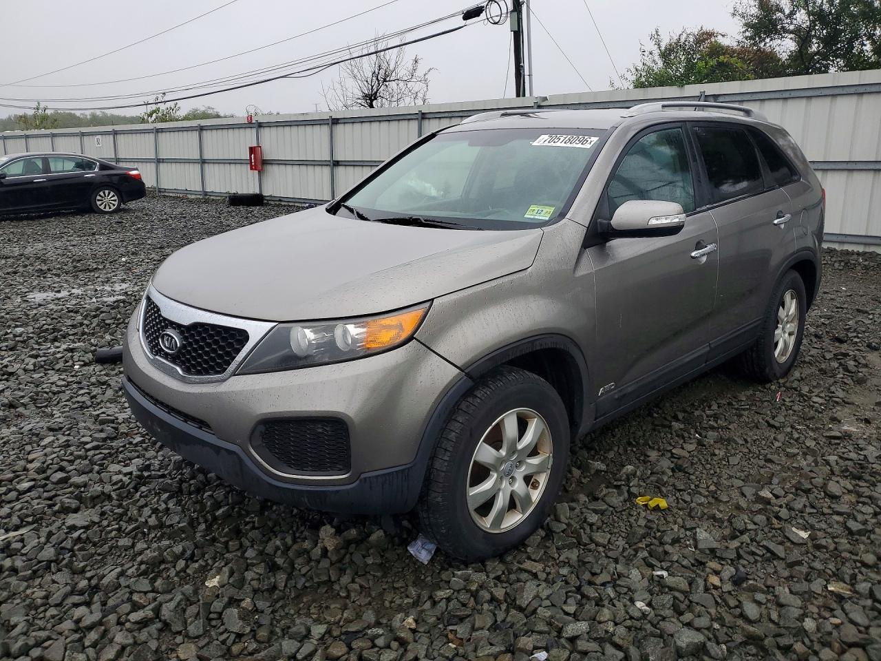 Photo of the 2012 KIA SORENTO BASE