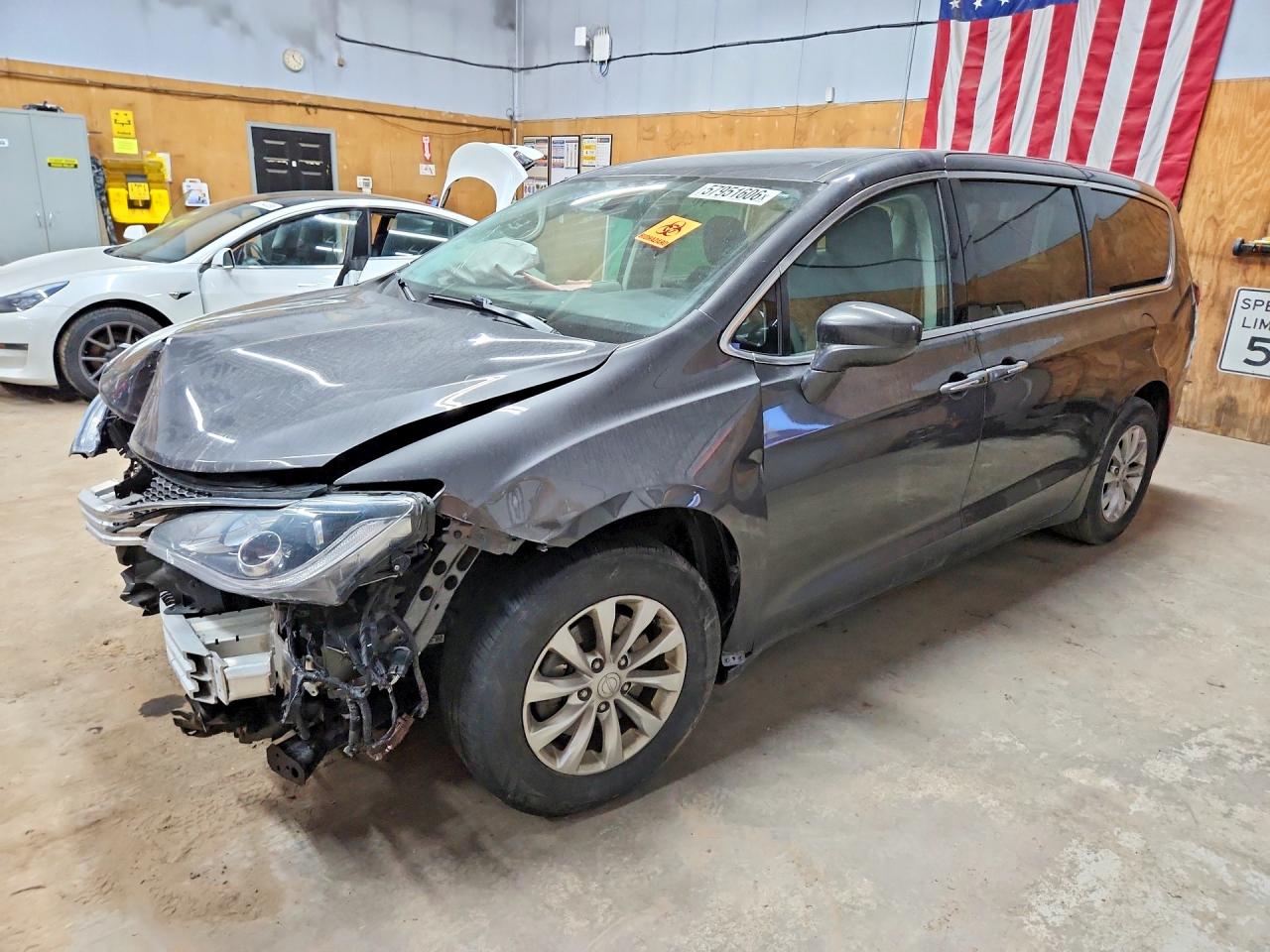 Photo of the 2019 CHRYSLER PACIFICA TOURING PLUS