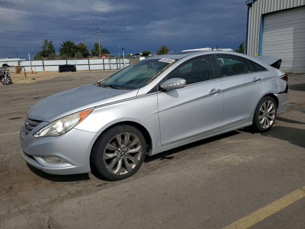 Photo of the 2011 HYUNDAI SONATA LIMITED 2.0T