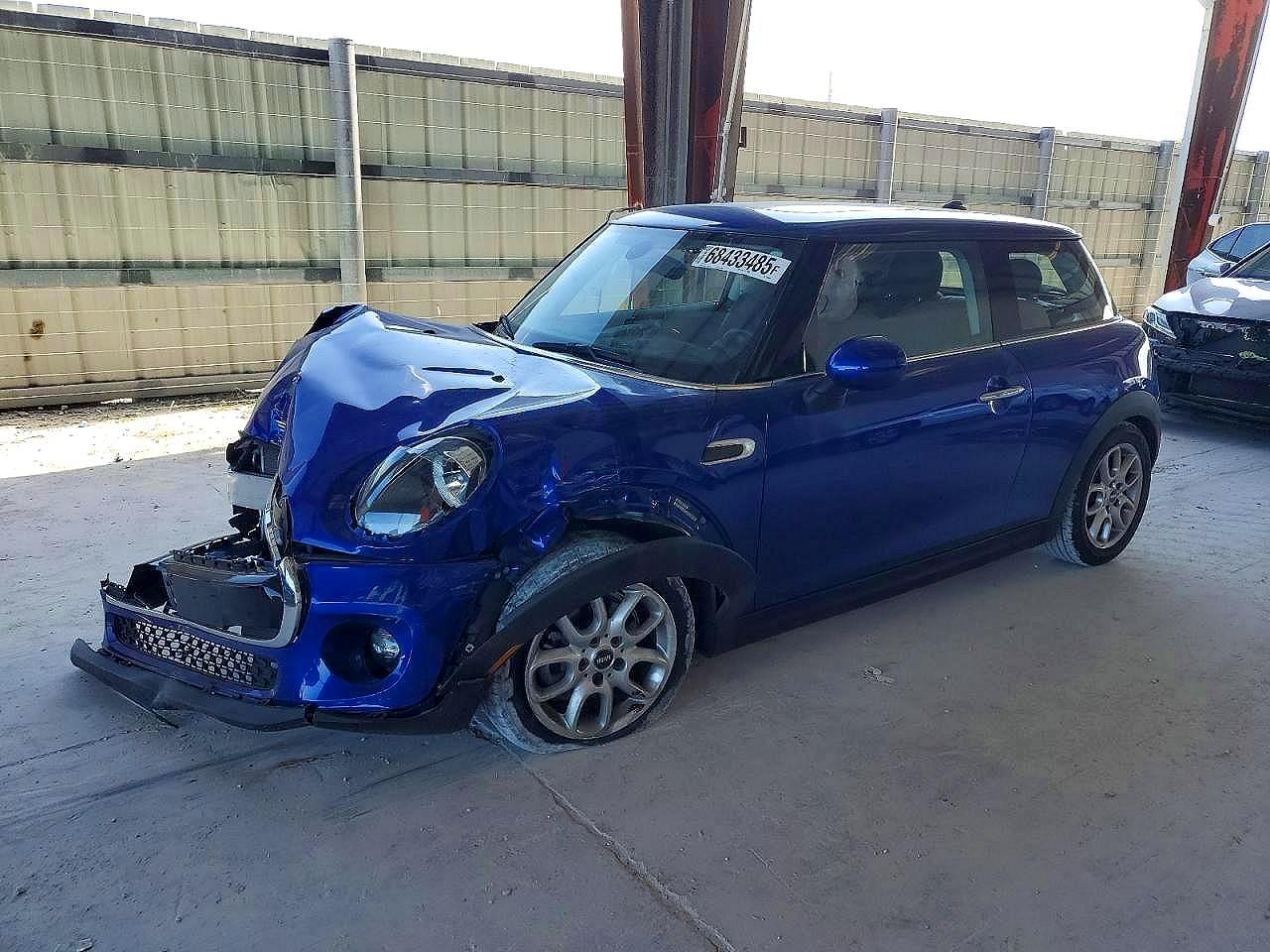 Photo of the 2019 MINI COOPER