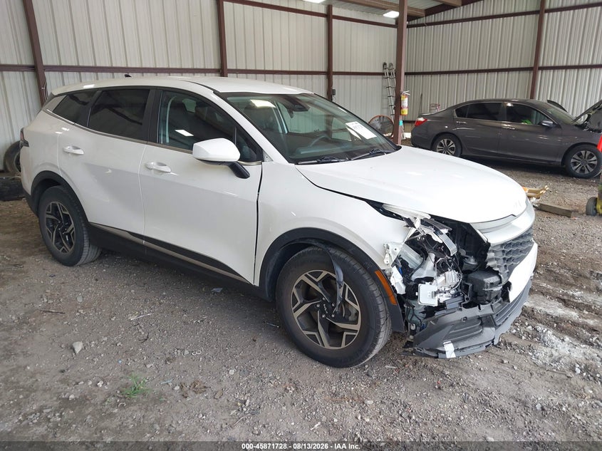Photo of the 2023 KIA SPORTAGE LX