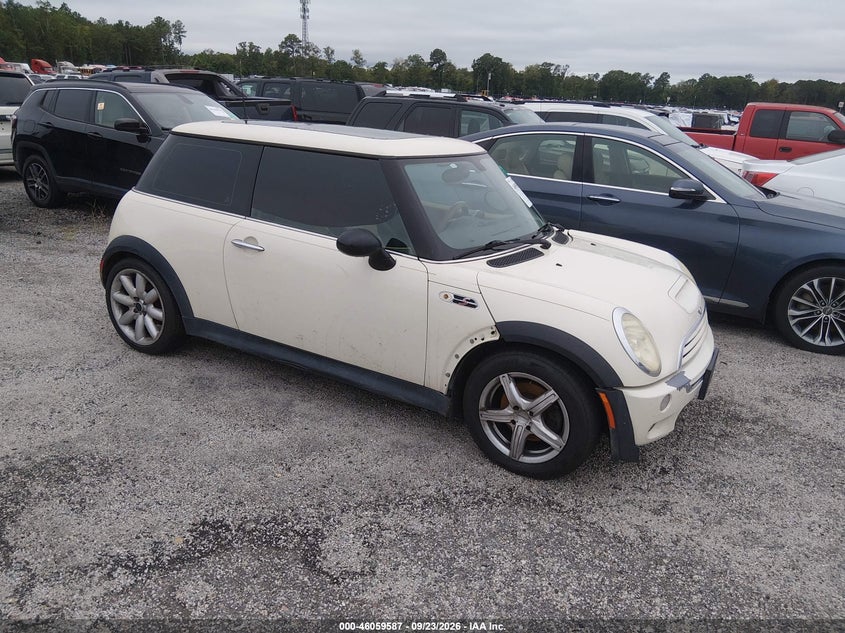 Photo of the 2004 MINI COOPER S