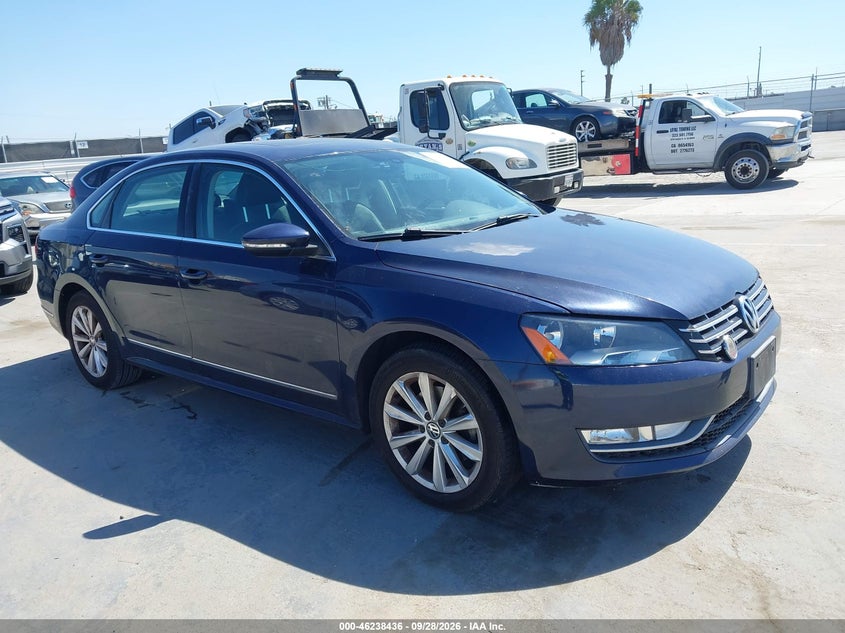 Photo of the 2012 VOLKSWAGEN PASSAT 2.5L SEL PREMIUM