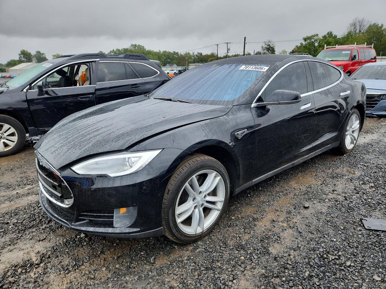 Photo of the 2013 TESLA MODEL S