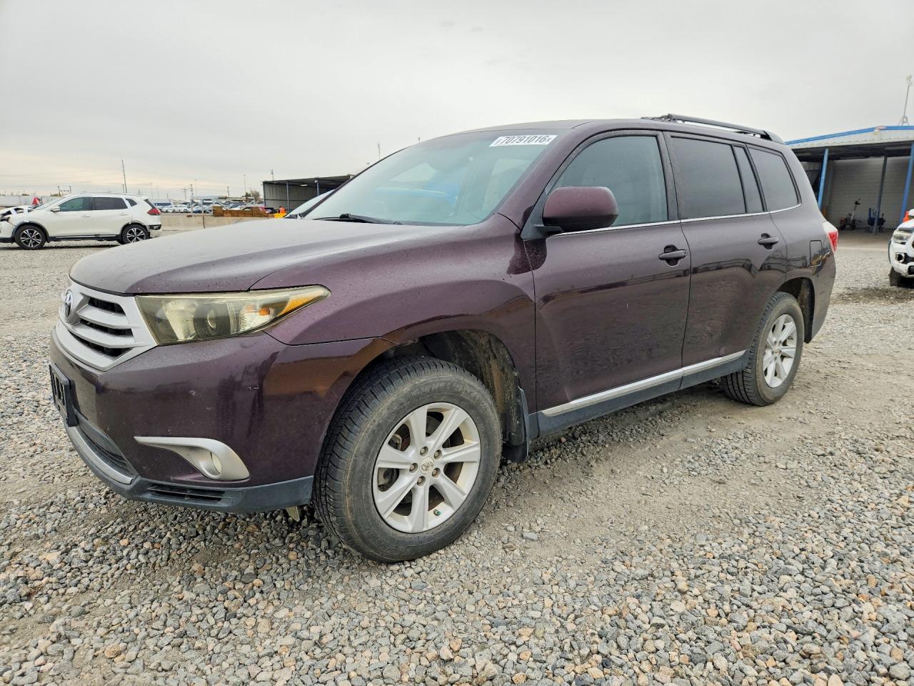 Photo of the 2012 TOYOTA HIGHLANDER BASE
