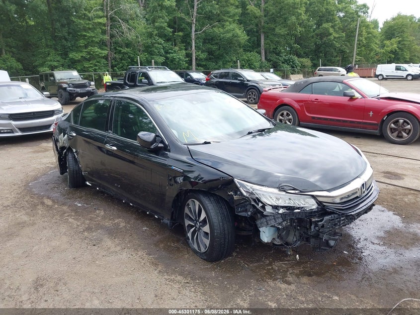 Photo of the 2017 HONDA ACCORD HYBRID TOURING