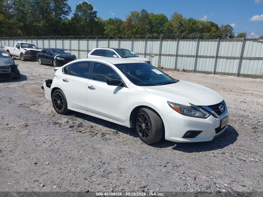 Photo of the 2017 NISSAN ALTIMA 2.5 SR