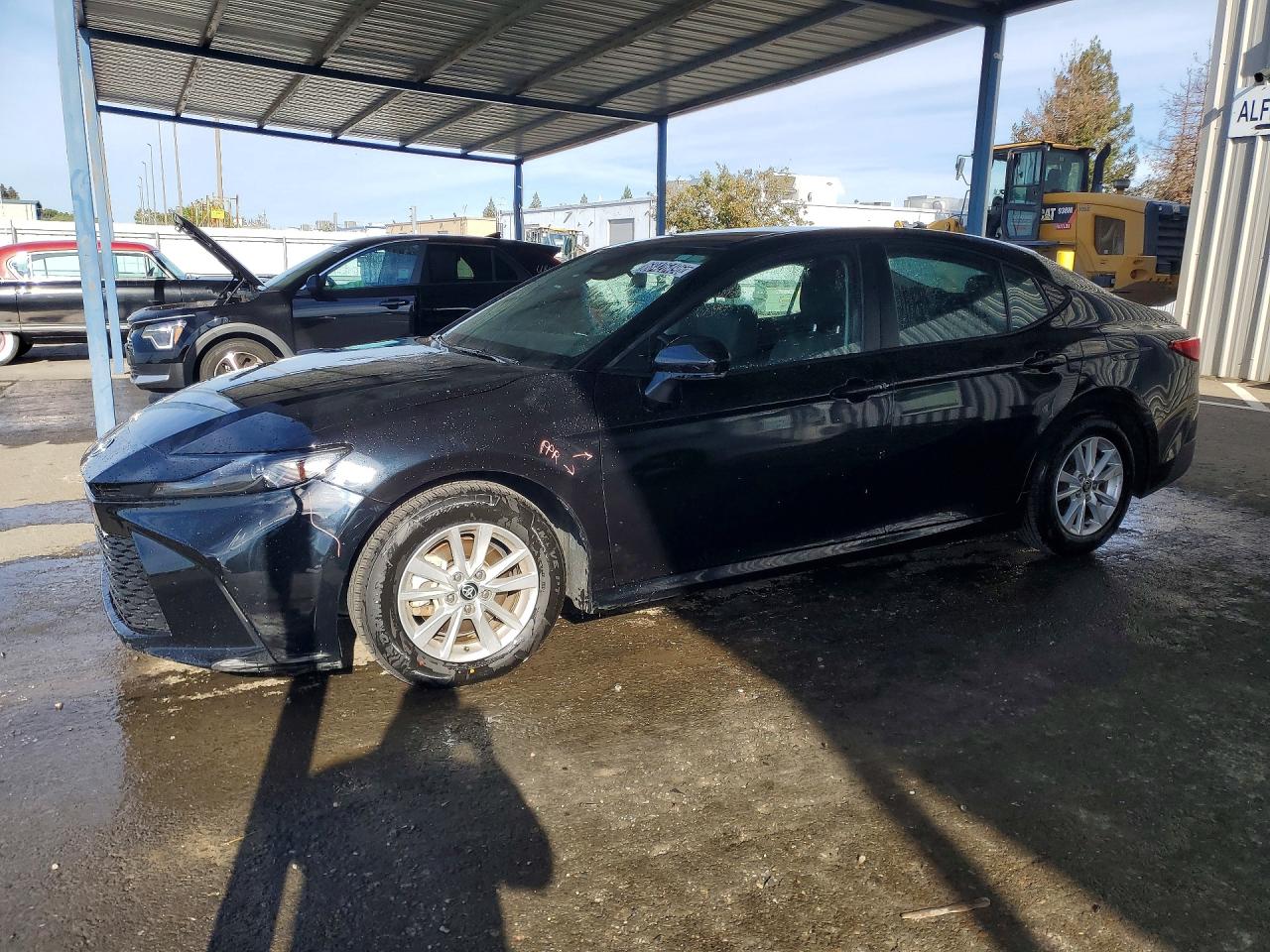 Photo of the 2025 TOYOTA CAMRY LE