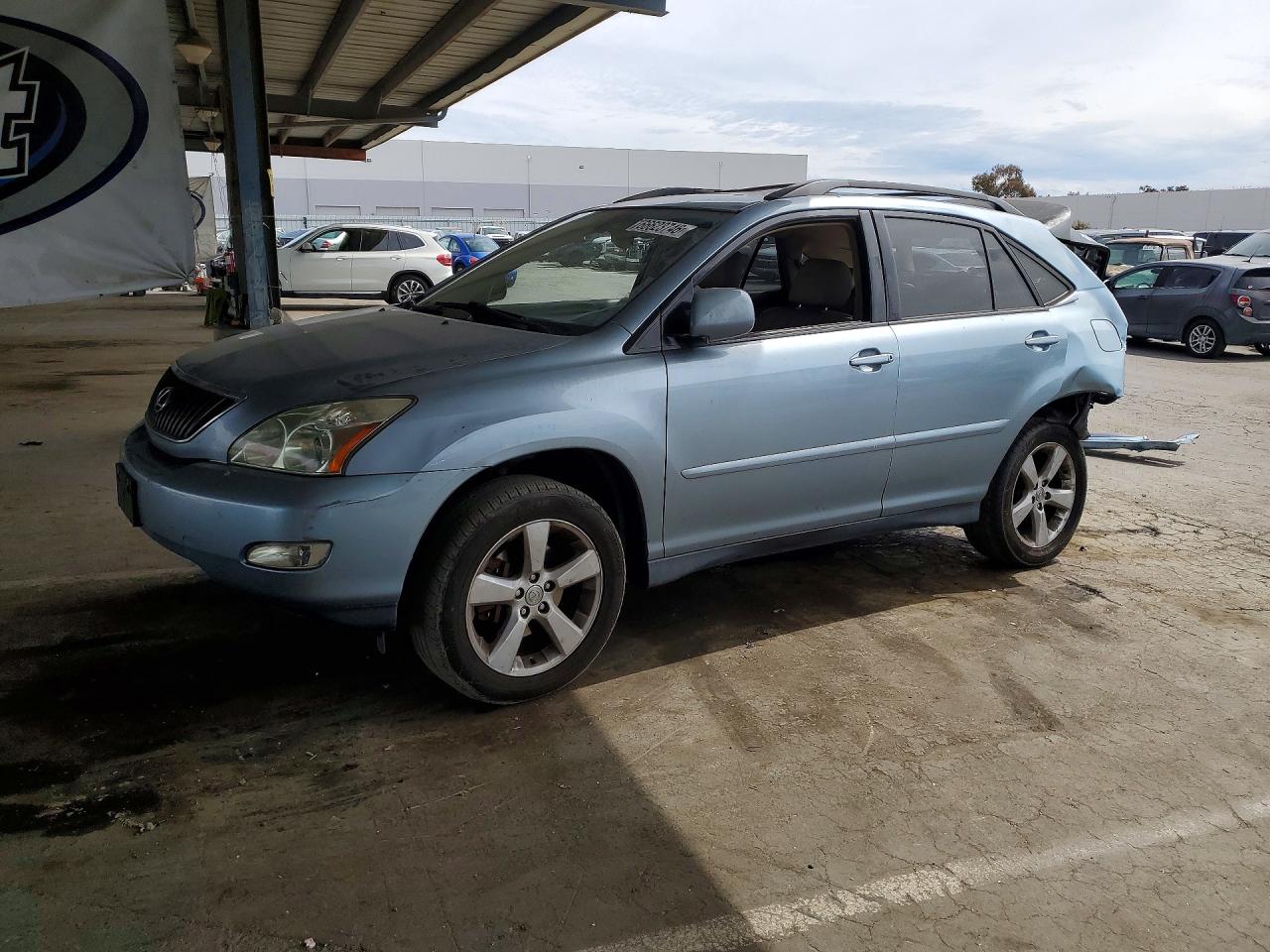 Photo of the 2005 LEXUS RX 330