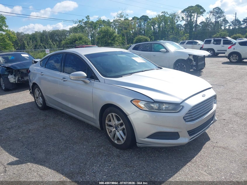 Photo of the 2016 FORD FUSION SE