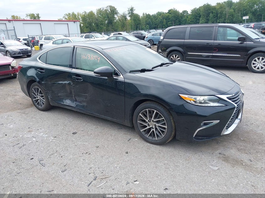 Photo of the 2016 LEXUS ES 350