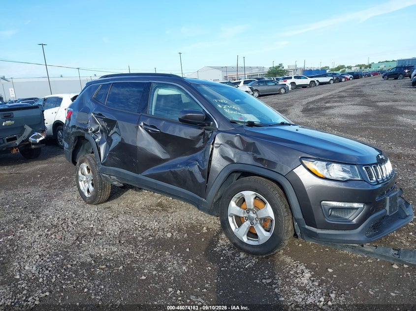 Photo of the 2019 JEEP COMPASS LATITUDE 4X4
