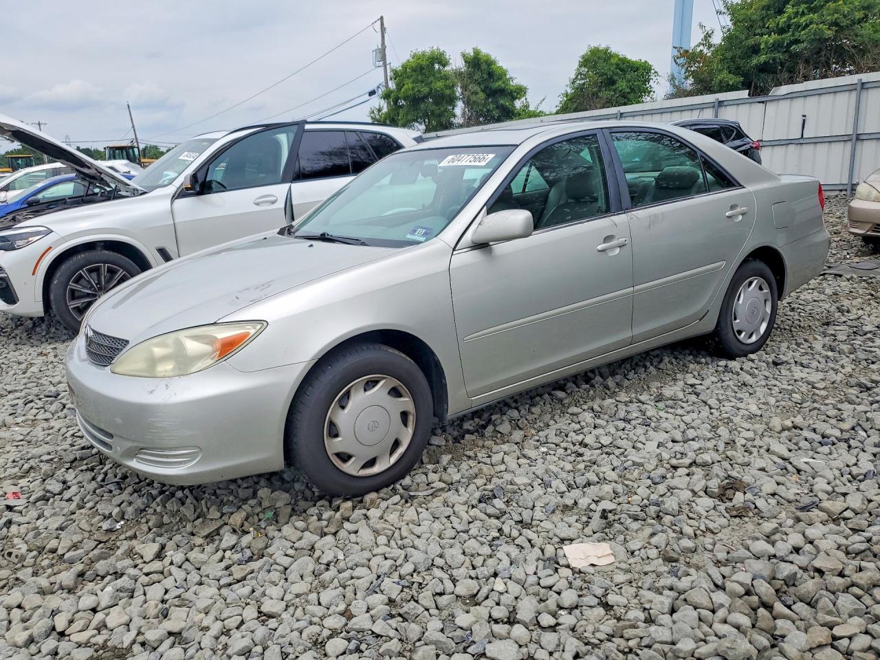 Photo of the 2002 TOYOTA CAMRY LE