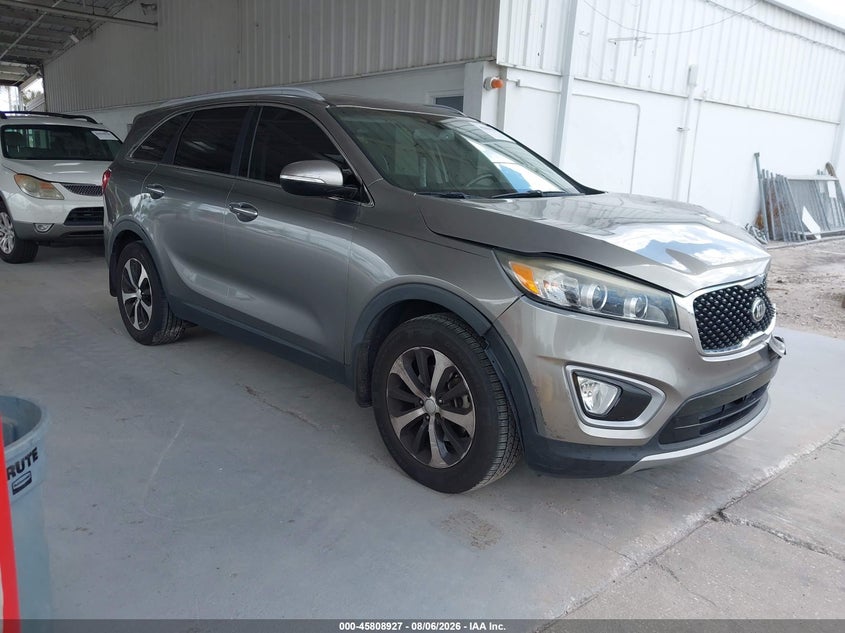 Photo of the 2017 KIA SORENTO 2.0T EX