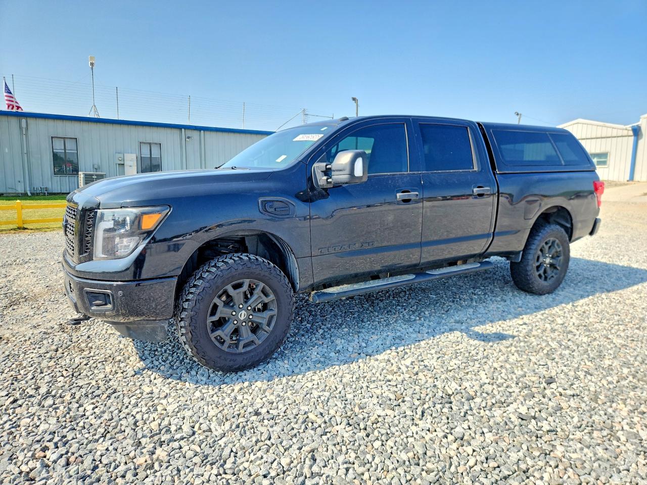 Photo of the 2019 NISSAN TITAN XD SV