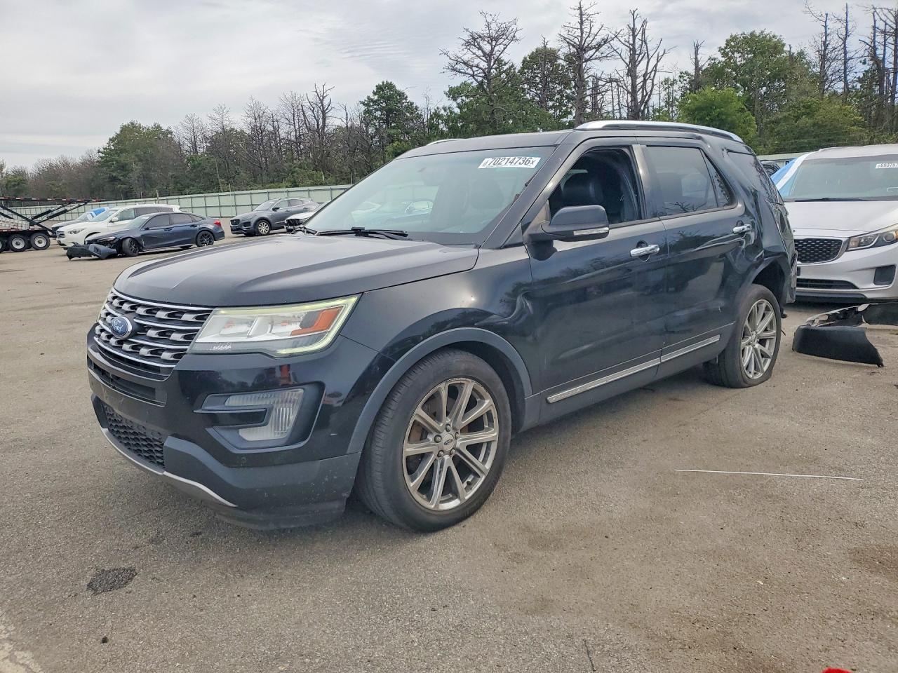 Photo of the 2017 FORD EXPLORER LIMITED