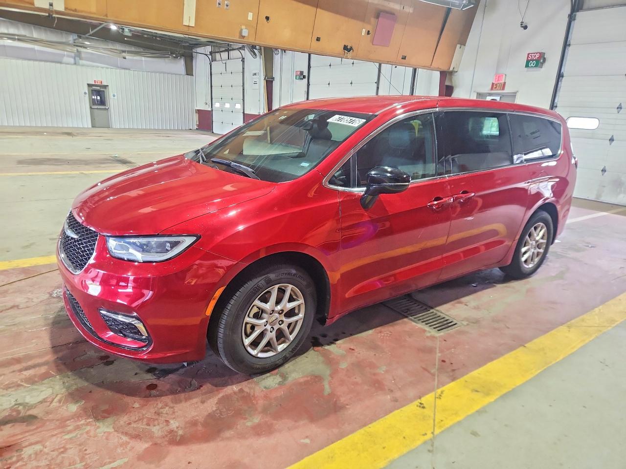 Photo of the 2025 CHRYSLER PACIFICA SELECT