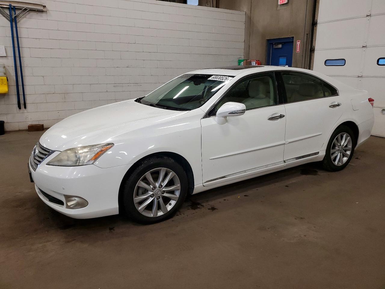 Photo of the 2012 LEXUS ES 350
