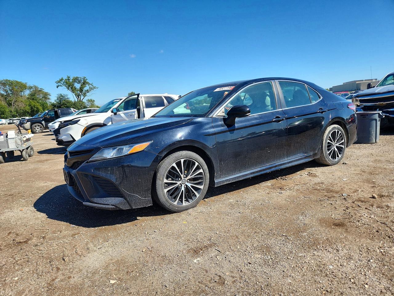 Photo of the 2018 TOYOTA CAMRY SE