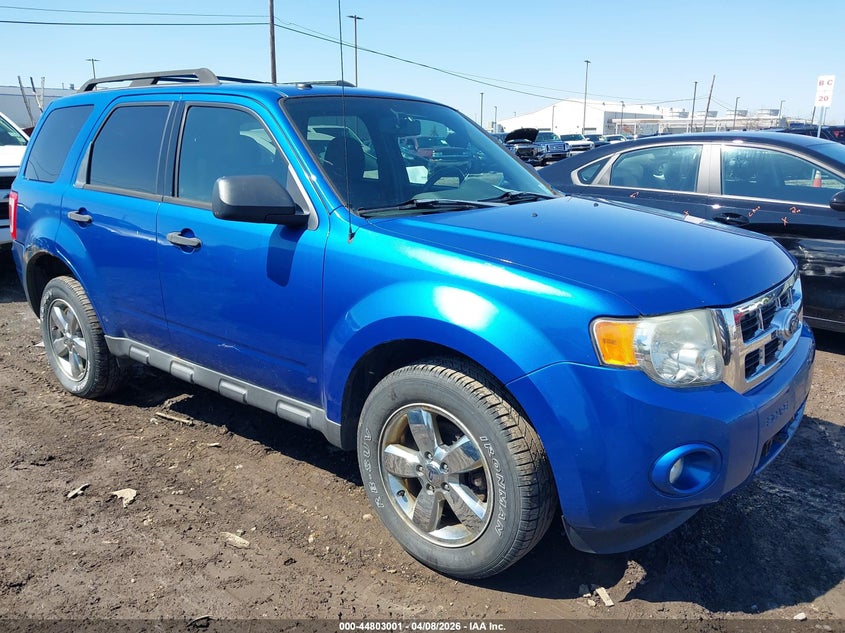 Photo of the 2011 FORD ESCAPE XLT