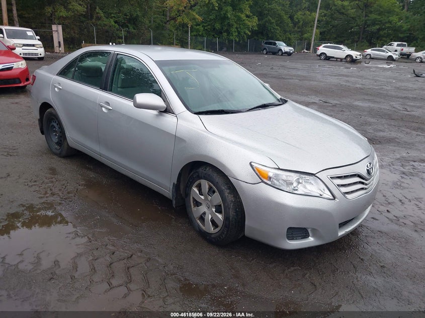Photo of the 2010 TOYOTA CAMRY LE