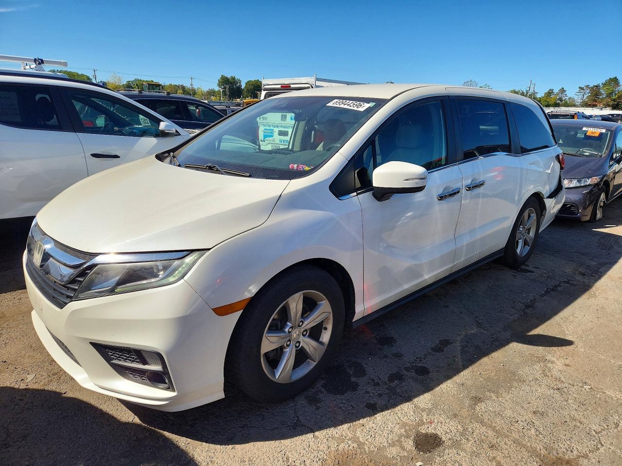 Photo of the 2018 HONDA ODYSSEY EX