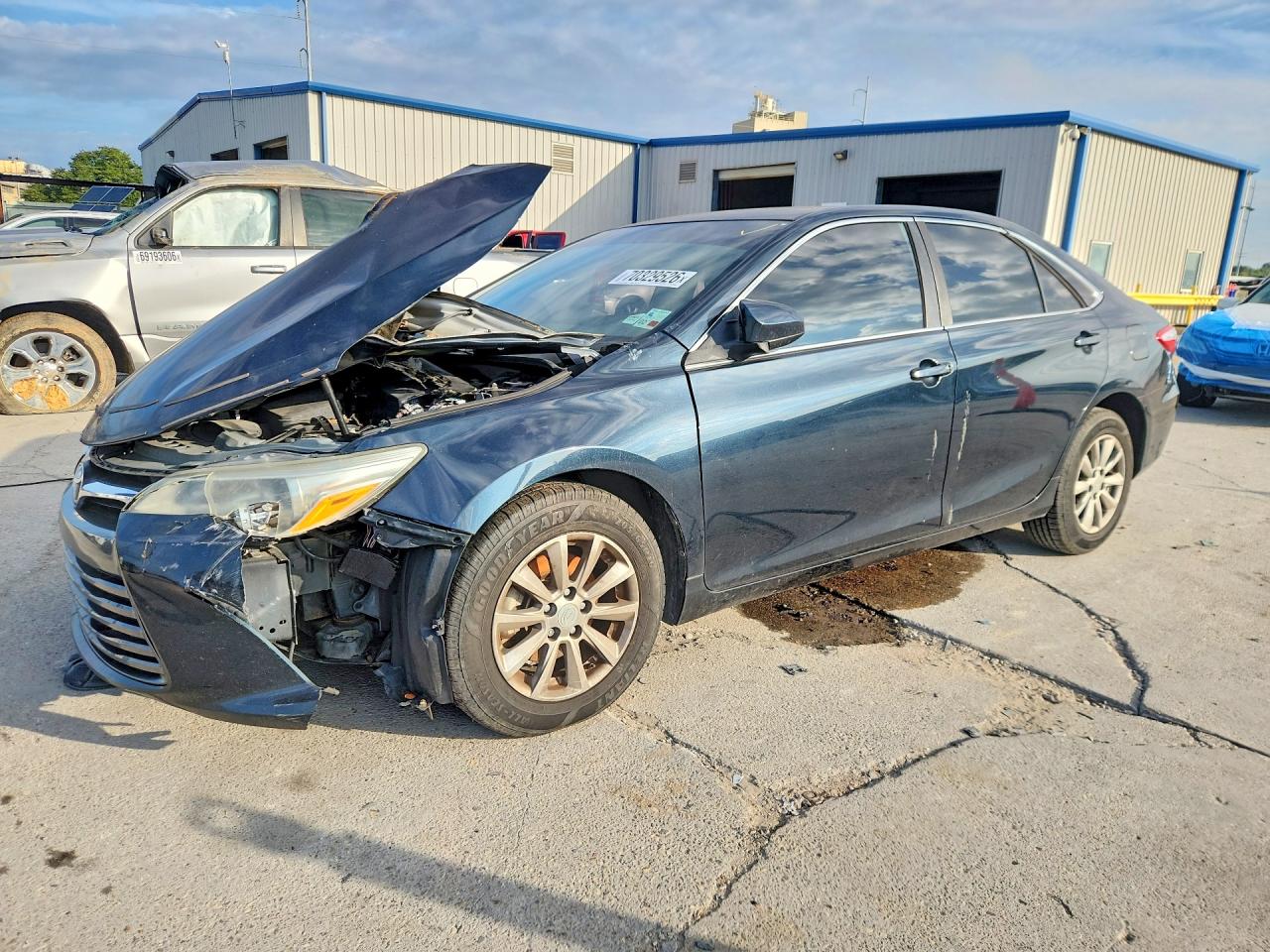 Photo of the 2015 TOYOTA CAMRY LE