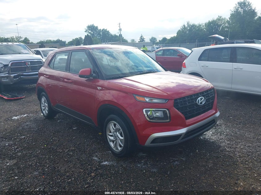 Photo of the 2023 HYUNDAI VENUE SE