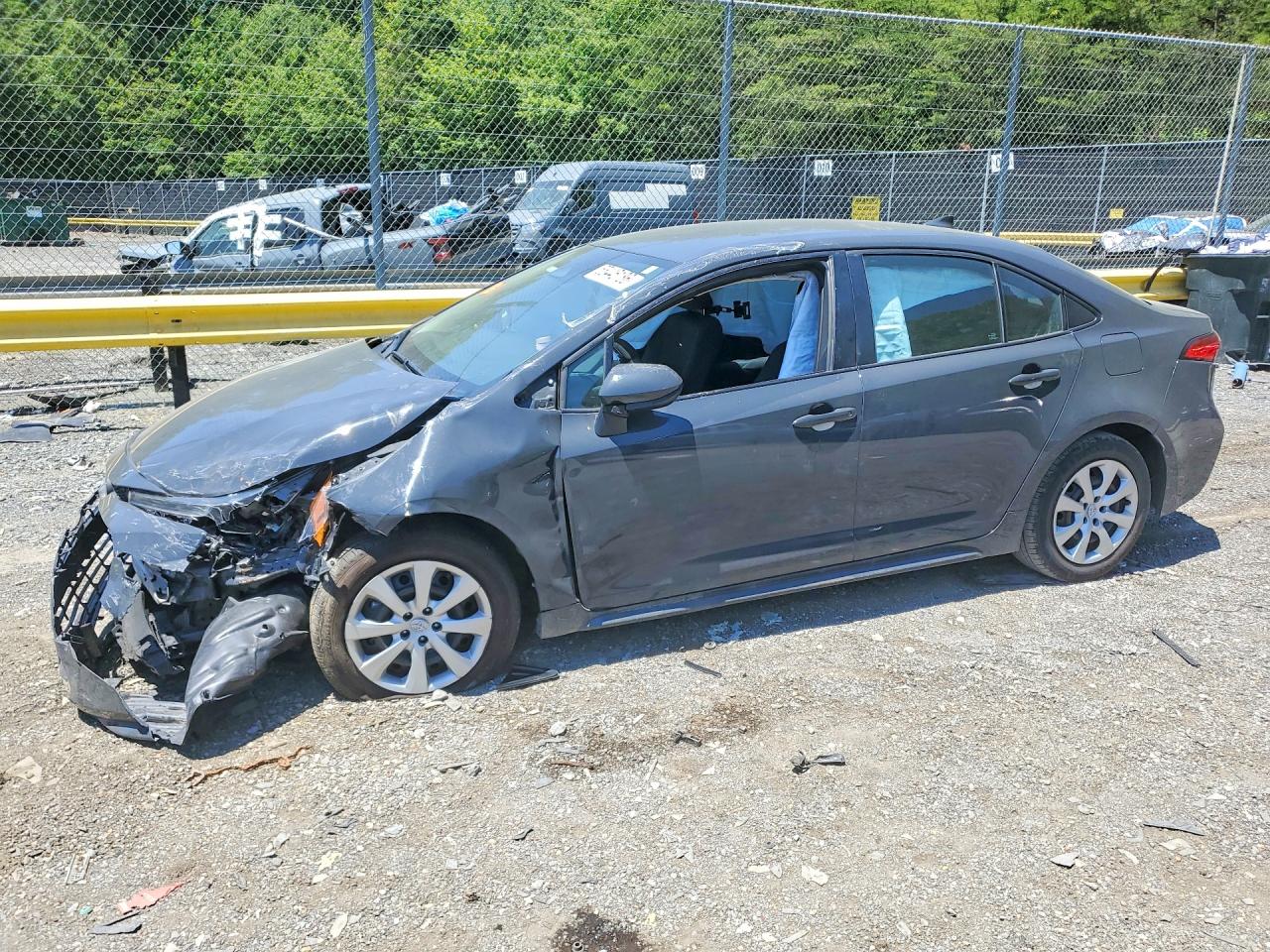 Photo of the 2024 TOYOTA COROLLA LE