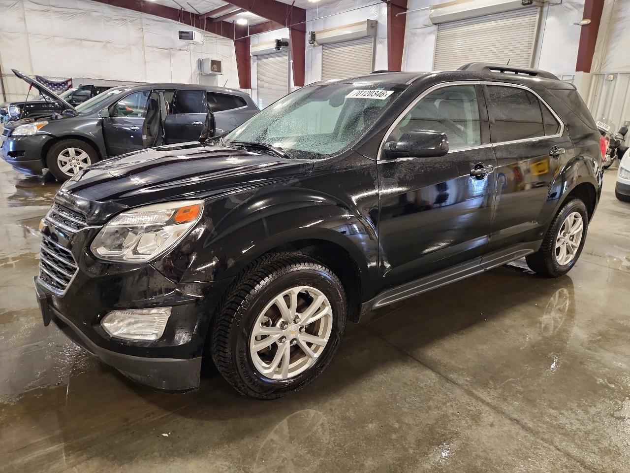 Photo of the 2017 CHEVROLET EQUINOX LT
