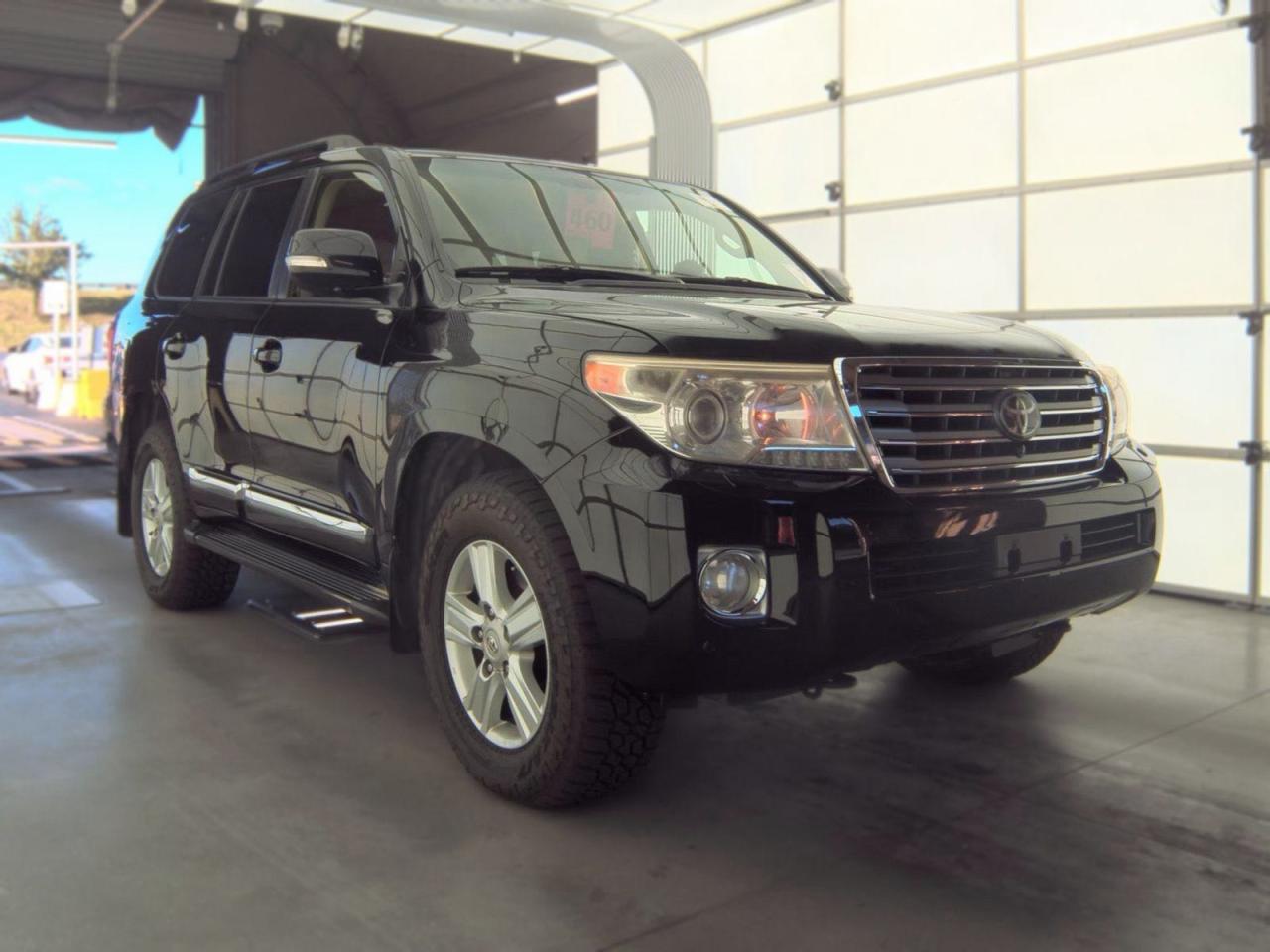 Photo of the 2014 TOYOTA LAND CRUISER BASE