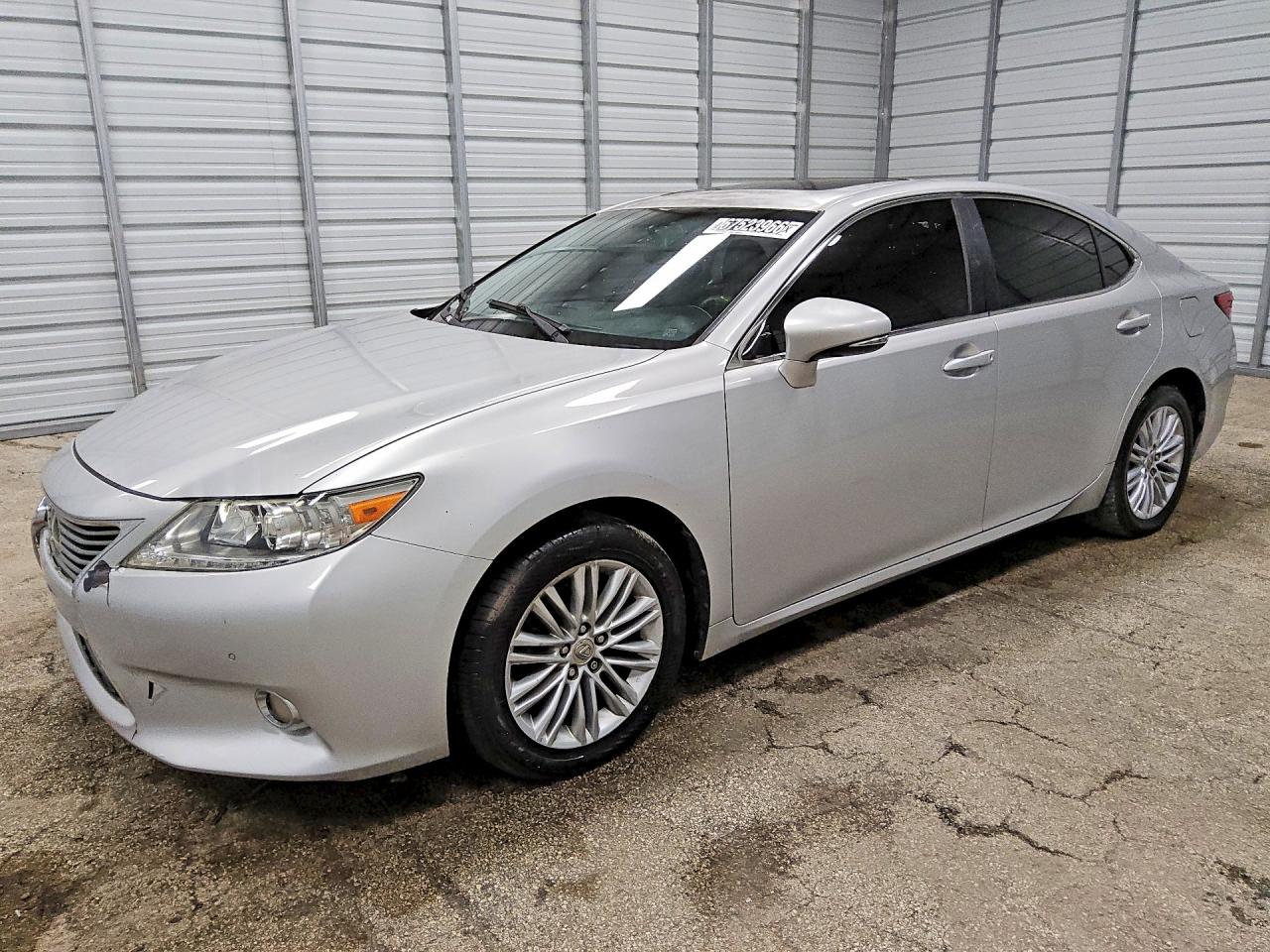 Photo of the 2013 LEXUS ES 350