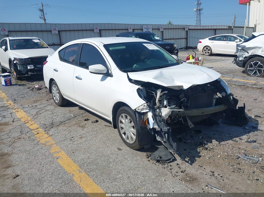 Photo of the 2018 NISSAN VERSA 1.6 SV
