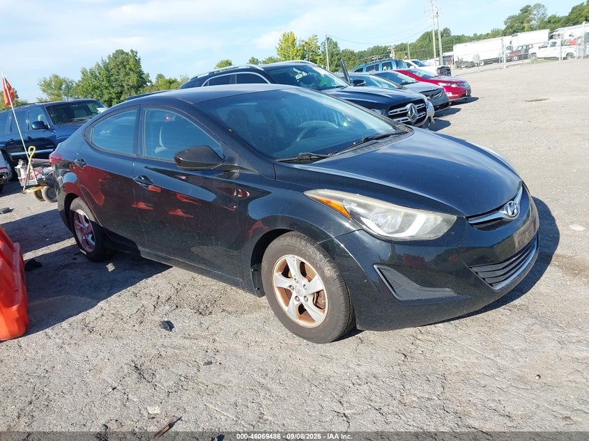 Photo of the 2014 HYUNDAI ELANTRA SE