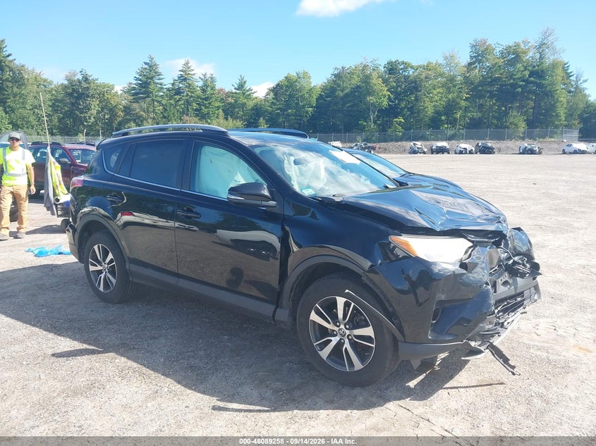 Photo of the 2017 TOYOTA RAV4 XLE