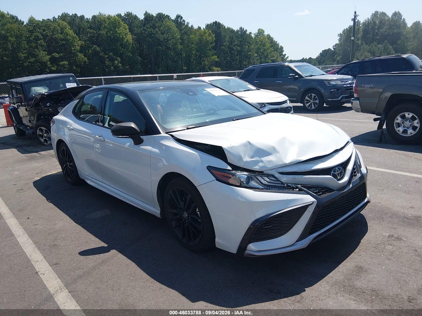 Photo of the 2022 TOYOTA CAMRY XSE