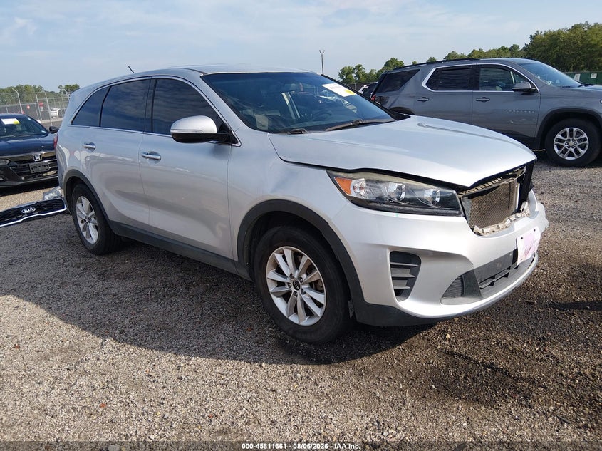 Photo of the 2019 KIA SORENTO 3.3L LX