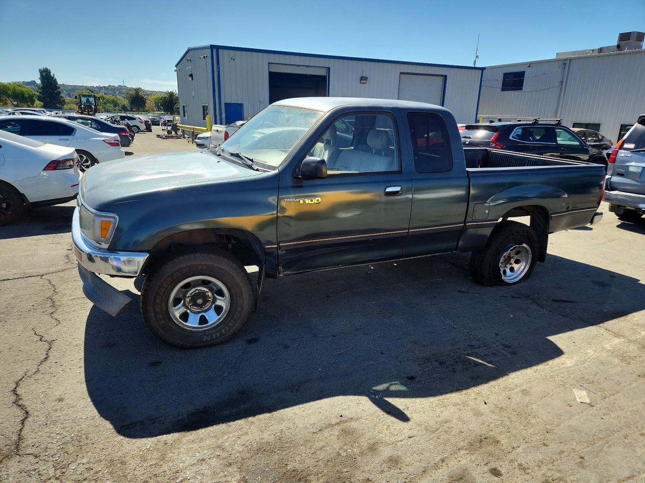 Photo of the 1996 TOYOTA T100 DX