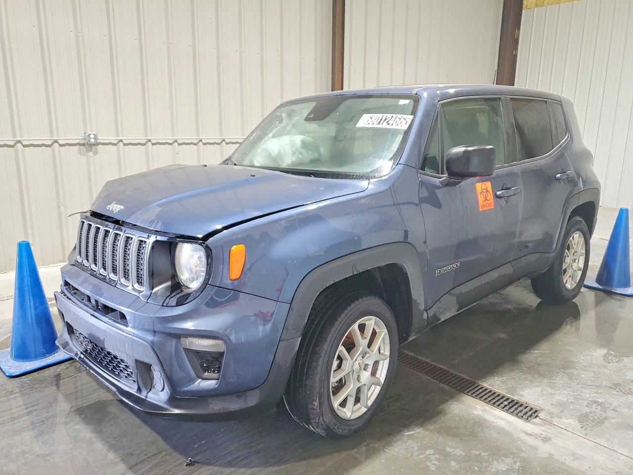 Photo of the 2023 JEEP RENEGADE LATITUDE