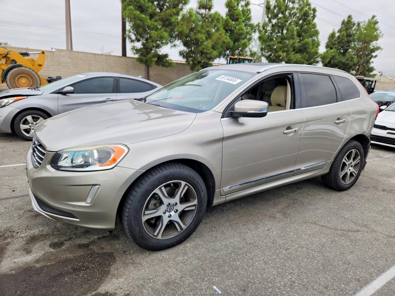 Photo of the 2014 VOLVO XC60 T6