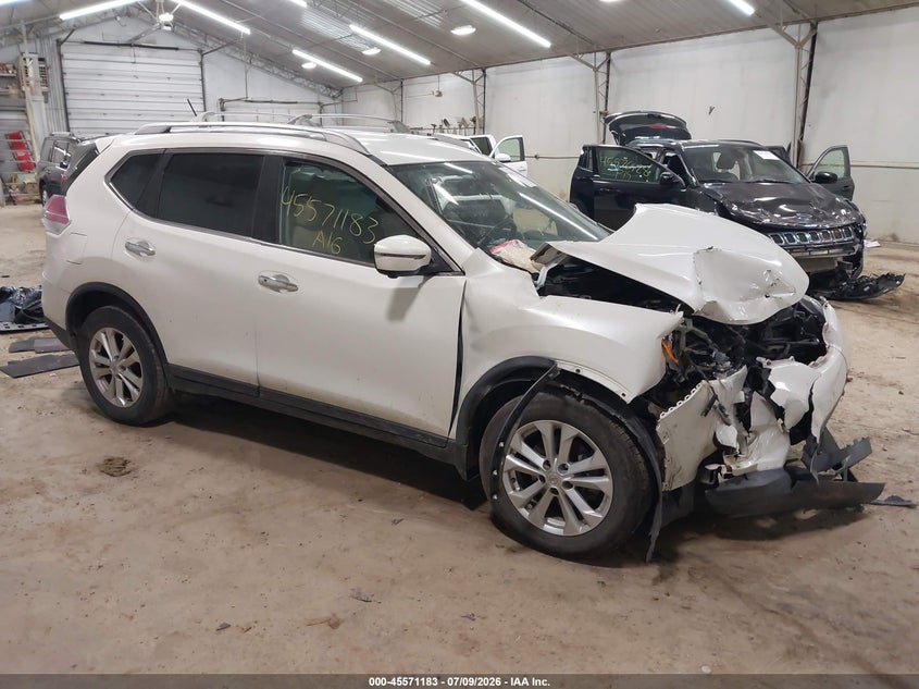Photo of the 2016 NISSAN ROGUE SV
