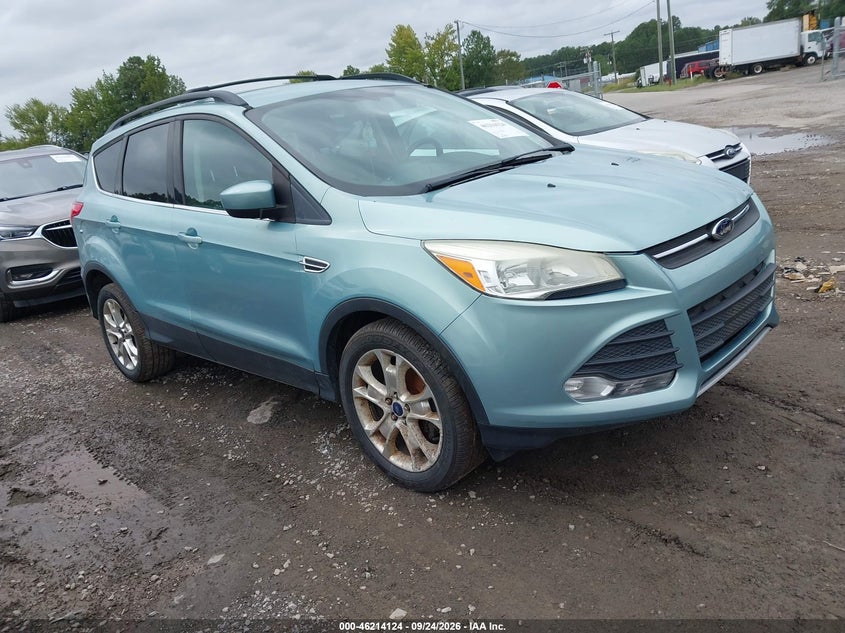 Photo of the 2013 FORD ESCAPE SE